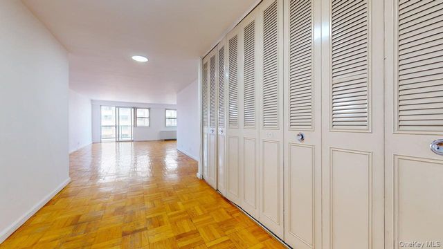 102-30 66th Road 10E, Forest Hills, NY 11375