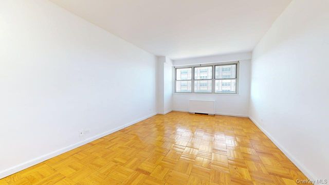 102-30 66th Road 10E, Forest Hills, NY 11375