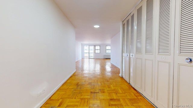 102-30 66th Road 10E, Forest Hills, NY 11375