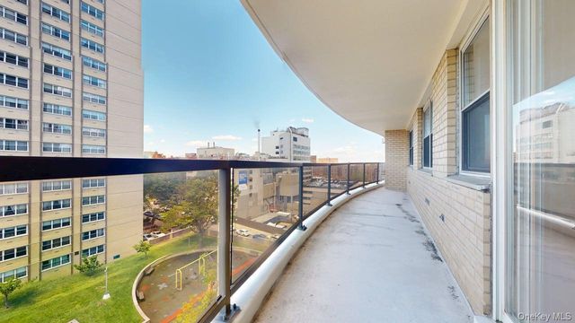 102-30 66th Road 10E, Forest Hills, NY 11375