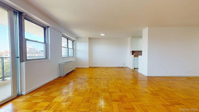 102-30 66th Road 10E, Forest Hills, NY 11375