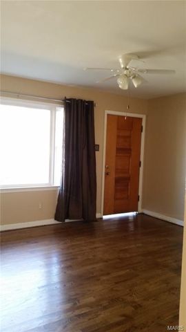 150 Saint Daniel Lane, Florissant, MO 63031