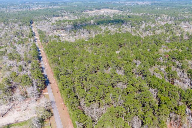 6698 Pine Shadows Road, Cleveland, TX 77328