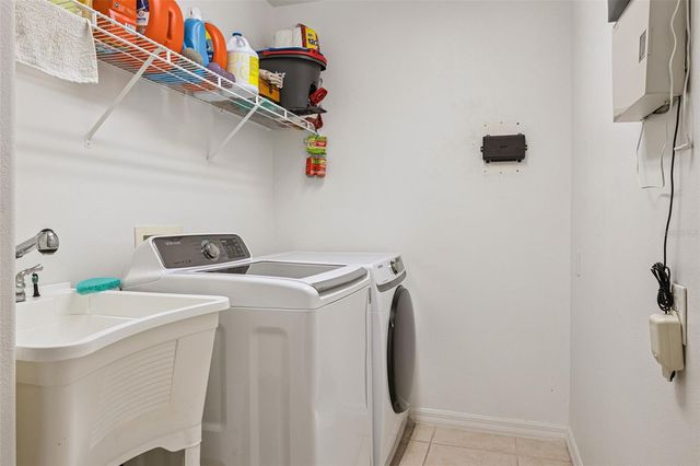 5740 BOUNTY CIRCLE, Tavares, FL 32778