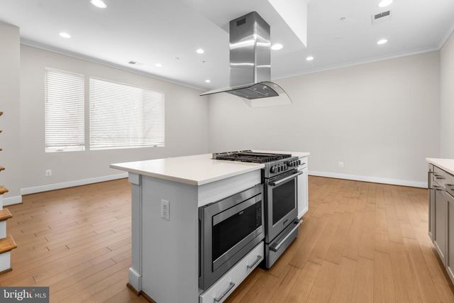 2827 24TH RD S, Arlington, VA 22206