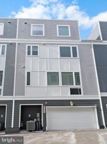 2827 24TH RD S, Arlington, VA 22206