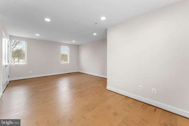 2827 24TH RD S, Arlington, VA 22206