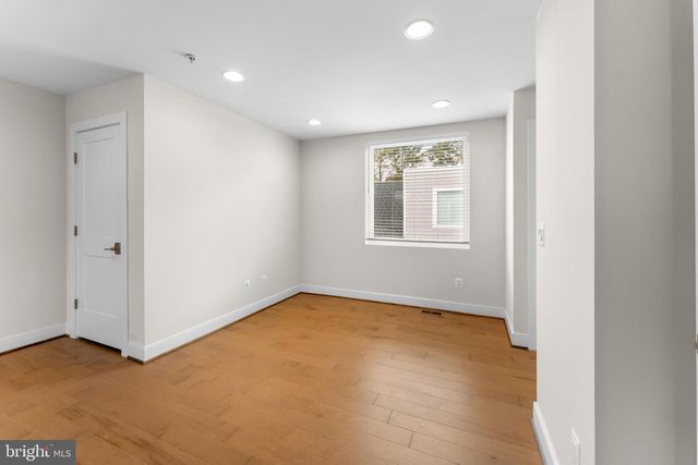 2827 24TH RD S, Arlington, VA 22206