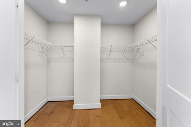 2827 24TH RD S, Arlington, VA 22206