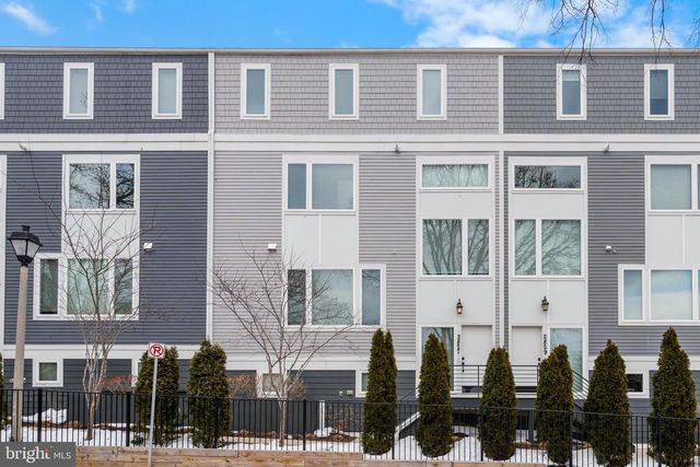 2827 24TH RD S, Arlington, VA 22206