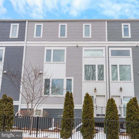 2827 24TH RD S, Arlington, VA 22206