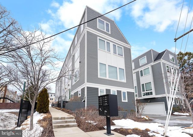 2827 24TH RD S, Arlington, VA 22206