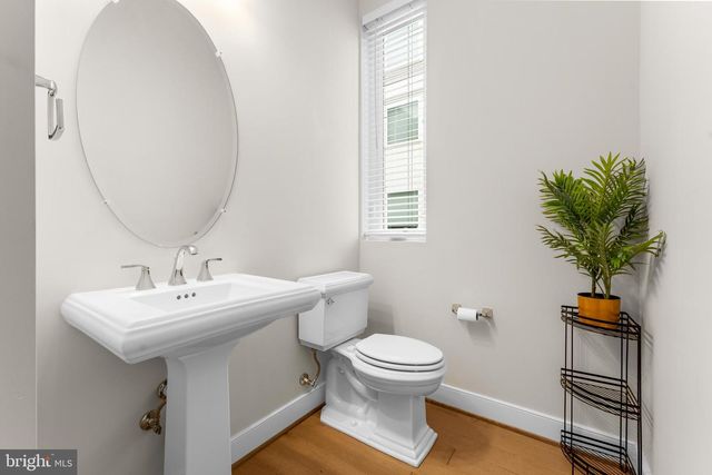 2827 24TH RD S, Arlington, VA 22206