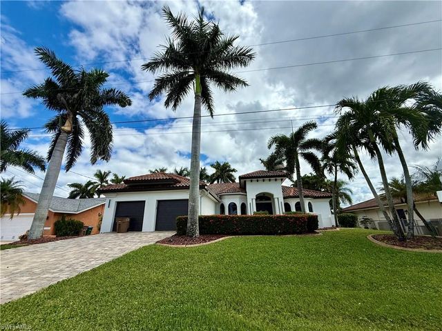 3917 SE 19th AVE, Cape Coral, FL 33904