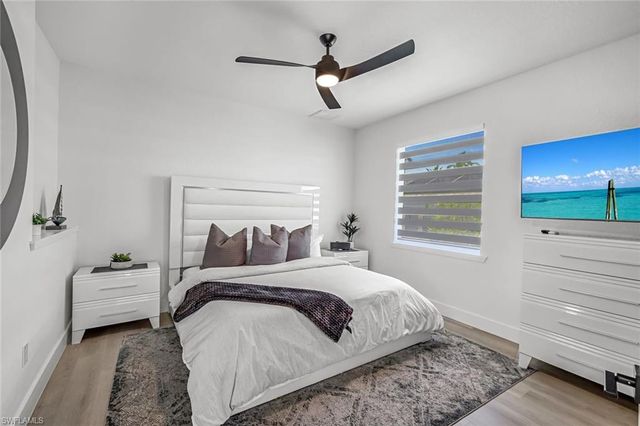 3917 SE 19th AVE, Cape Coral, FL 33904