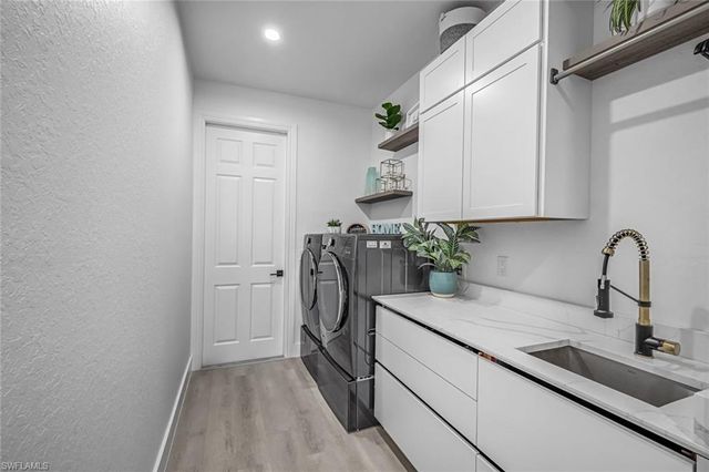 3917 SE 19th AVE, Cape Coral, FL 33904