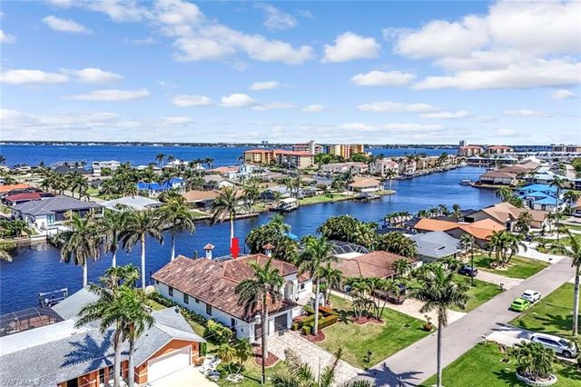 3917 SE 19th AVE, Cape Coral, FL 33904