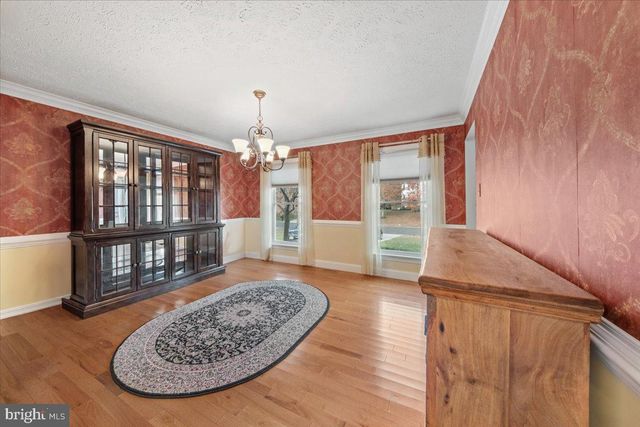 304 HIALEAH DR, Mount Laurel, NJ 08054