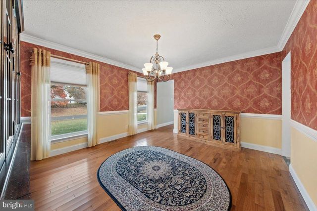 304 HIALEAH DR, Mount Laurel, NJ 08054