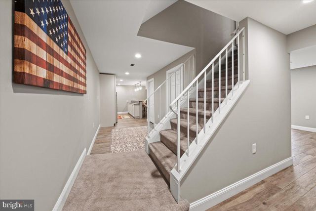 304 HIALEAH DR, Mount Laurel, NJ 08054