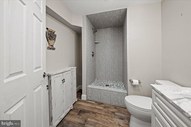 304 HIALEAH DR, Mount Laurel, NJ 08054