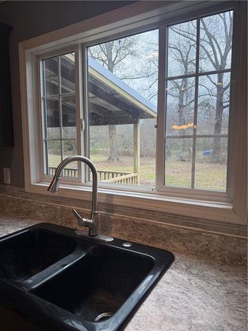 1748 HWY 115 Highway, Deville, LA 71328