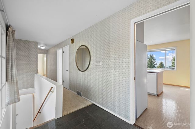 14508 SE 50th Street, Bellevue, WA 98006