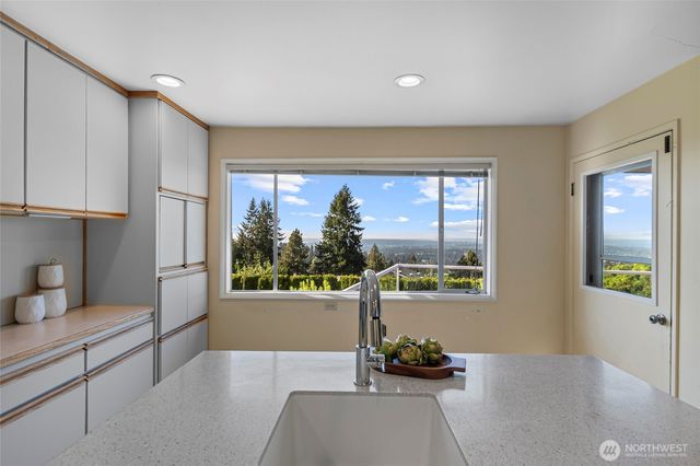 14508 SE 50th Street, Bellevue, WA 98006