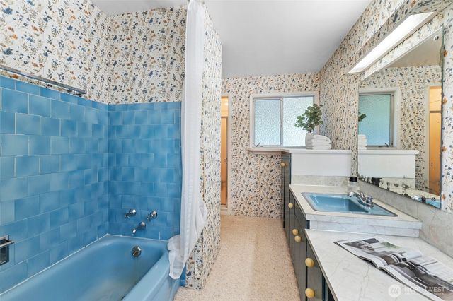 14508 SE 50th Street, Bellevue, WA 98006
