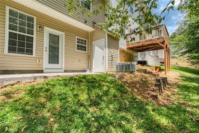 102 Timber Ridge Drive, Cartersville, GA 30121