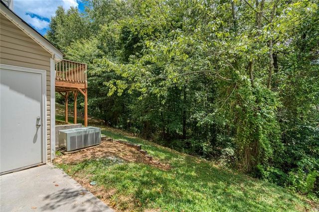 102 Timber Ridge Drive, Cartersville, GA 30121