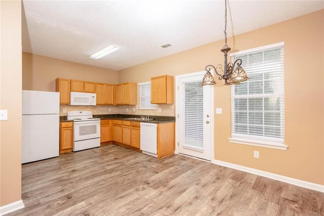 102 Timber Ridge Drive, Cartersville, GA 30121