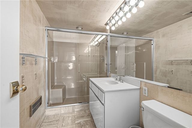 1500 COCHRAN ROAD 703, Scott Twp, PA 15243