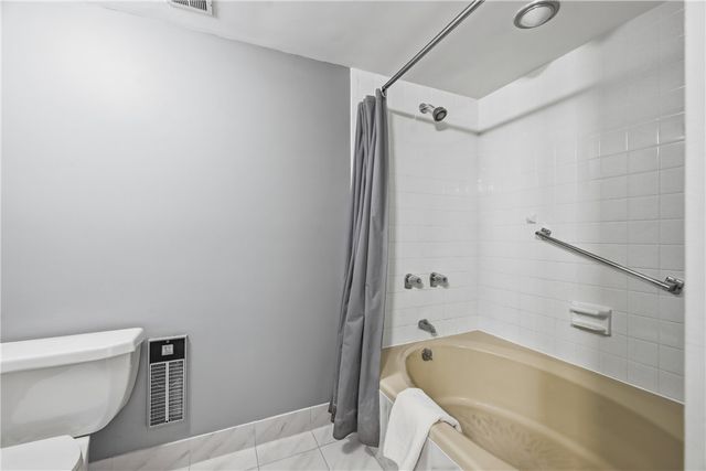 1500 COCHRAN ROAD 703, Scott Twp, PA 15243