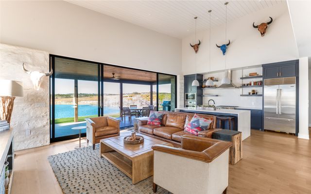 1402 PR 21, Glen Rose, TX 76690