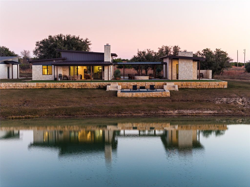 1402 PR 21, Glen Rose, TX 76690