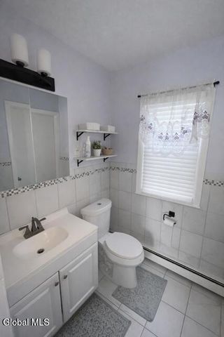 226 Glengary Road, Rotterdam, NY 12304