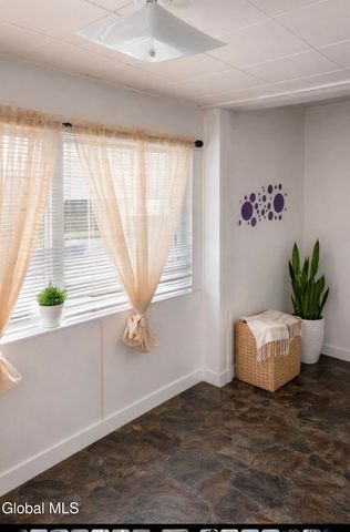 226 Glengary Road, Rotterdam, NY 12304