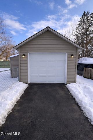 226 Glengary Road, Rotterdam, NY 12304