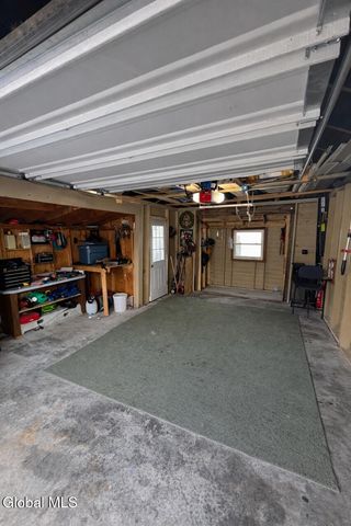 226 Glengary Road, Rotterdam, NY 12304