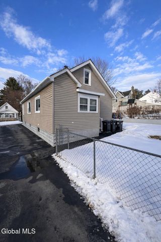 226 Glengary Road, Rotterdam, NY 12304