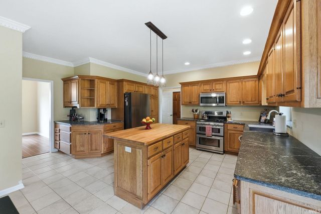 2306 Longleaf Drive, Fort Wayne, IN 46814
