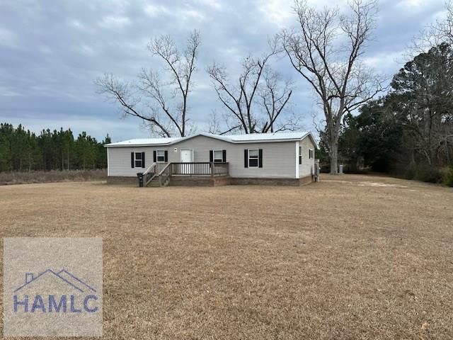 197 Birdford Lake Road, Glennville, GA 30427