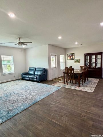 115 Rosa Road, San Marcos, TX 78666