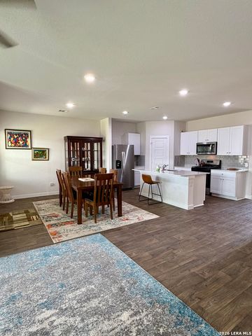 115 Rosa Road, San Marcos, TX 78666