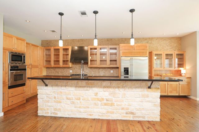 32118 River Park Drive, Magnolia, TX 77355