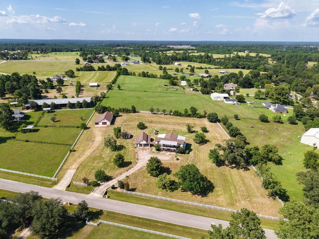 32118 River Park Drive, Magnolia, TX 77355