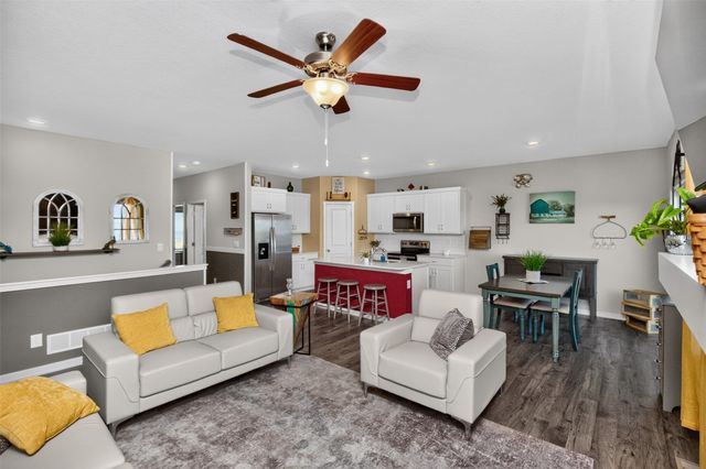 2116 NW 44th Street, Ankeny, IA 50023