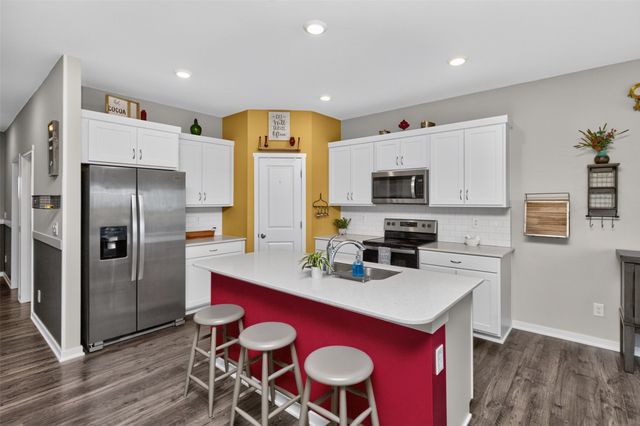 2116 NW 44th Street, Ankeny, IA 50023