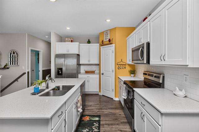 2116 NW 44th Street, Ankeny, IA 50023